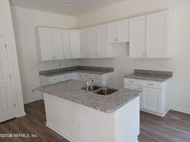 Foto del edificio - 3006 Alonso Rd