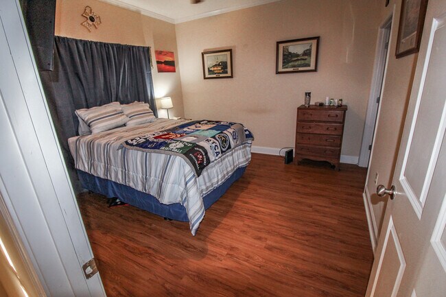 Foto del edificio - 203 Faculty Blvd