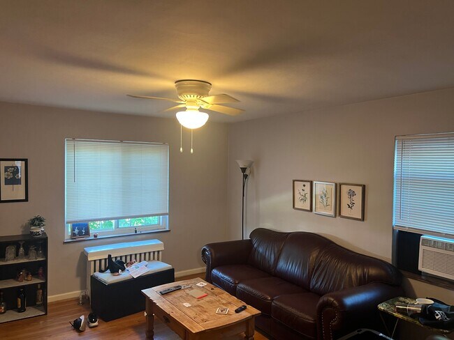Foto del edificio - 4139 Allendale Dr