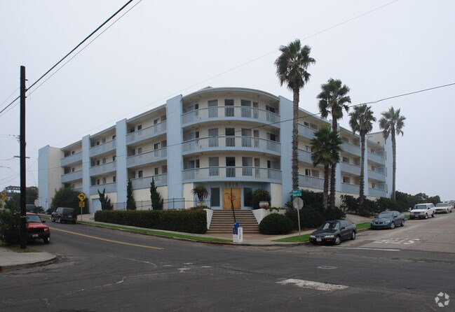 Foto del edificio - 5015 Santa Cruz Ave