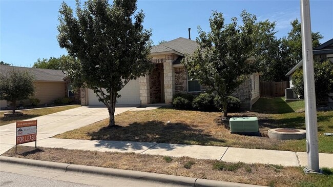 Building Photo - 804 Red Tails Dr