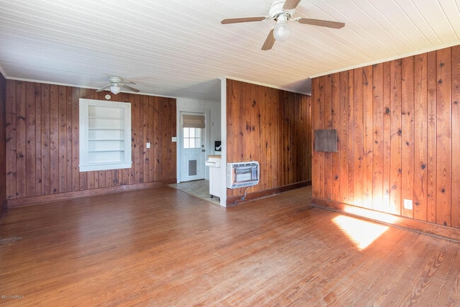 Building Photo - 1639 Live Oak St