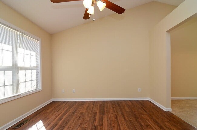 Building Photo - 240 Brookside Dr