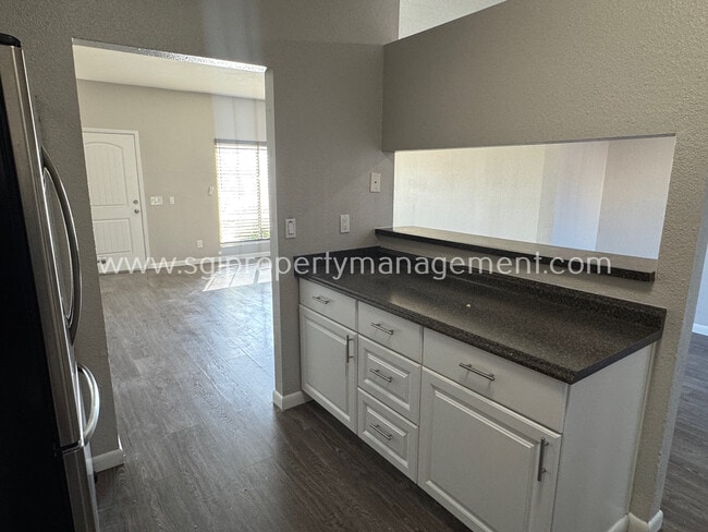 Building Photo - 18604 N 33rd Dr