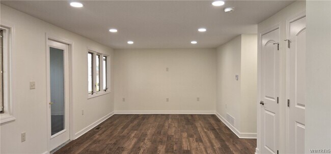 Foto del edificio - 2655 Sheridan Dr