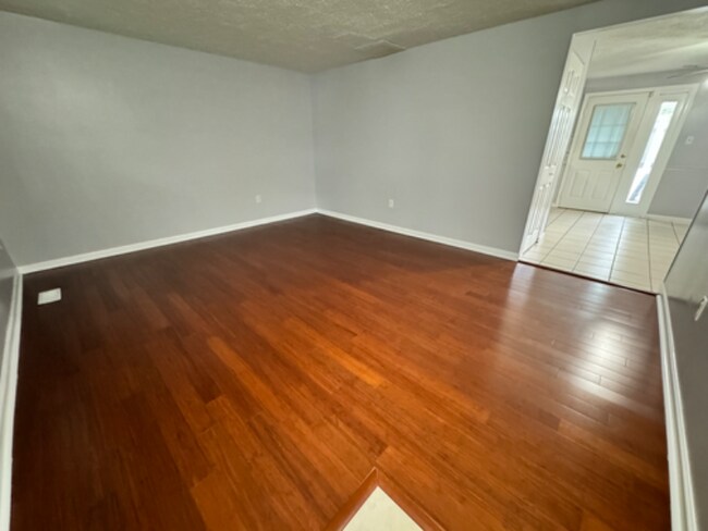 Foto del edificio - 1786 Springfield Ln