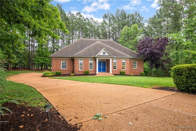 Building Photo - 11465 Pinewild Dr