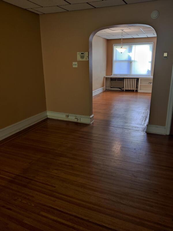 Building Photo - 2530 S 74th St