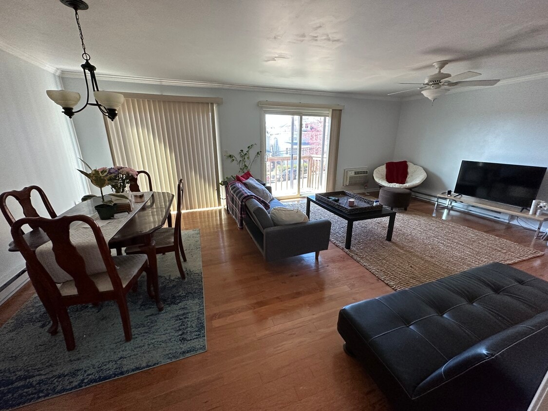 7 Hamilton Ave Unit 21, Norwalk, CT 06854 Condo for Rent in Norwalk