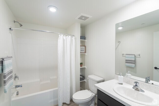 1 HAB, 1 BA - 629 ft² - FiftyOne Baltimore at the Crossroads
