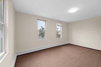 Building Photo - 144-19-144111 111th Ave