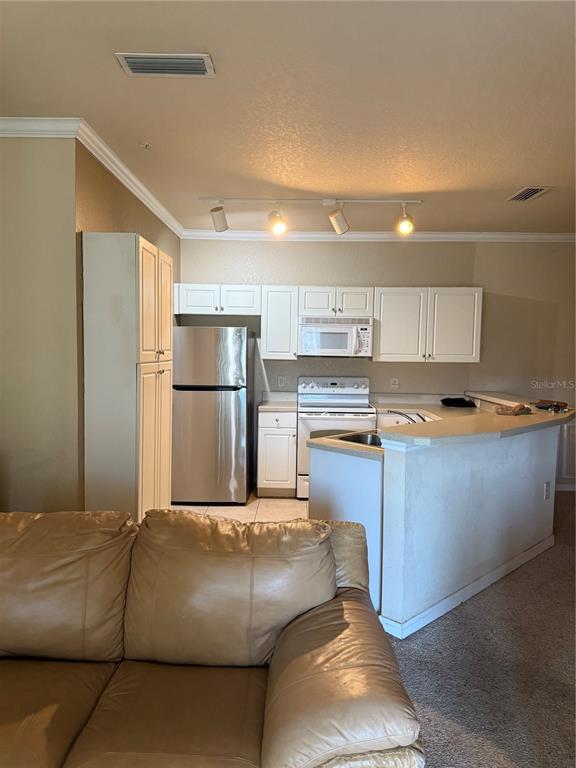 Building Photo - 260 Old Village Center Cir