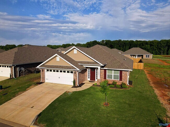 Building Photo - 14228 Wildflower Dr