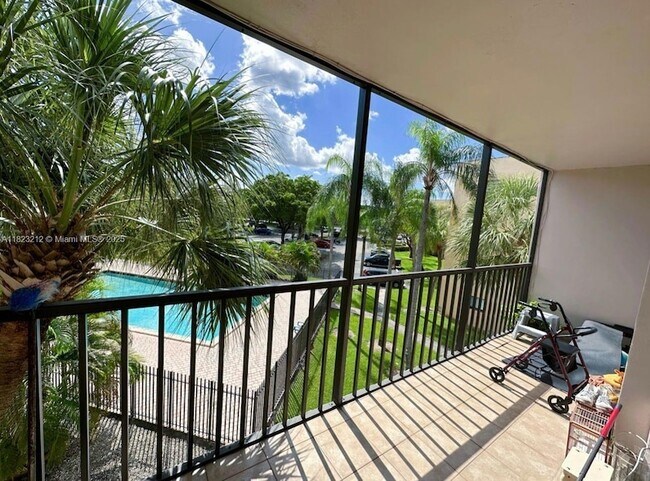 Foto del edificio - 8700 SW 133rd Avenue Rd