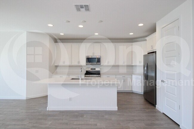 Foto del edificio - 2951 E Frontiersman Ln