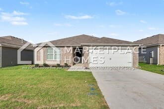 Building Photo - 1716 Amber Ave