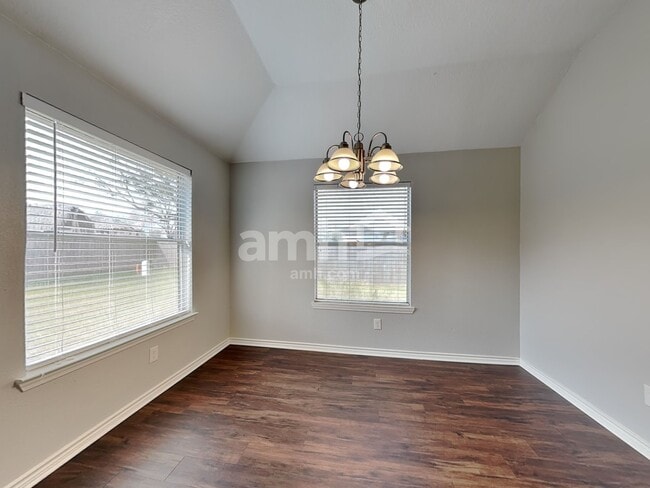 Building Photo - 5010 Chase Mountain Dr