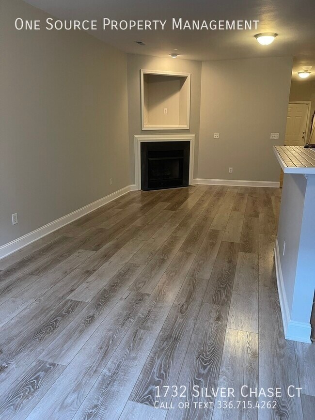 Foto del edificio - 1732 Silver Chase Ct