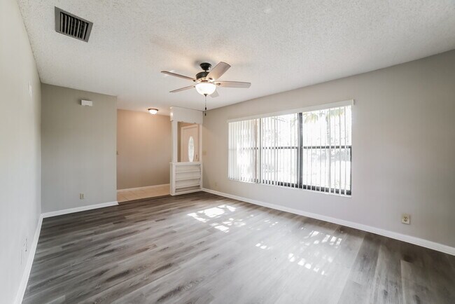 Building Photo - 10677 NW 6th Ct