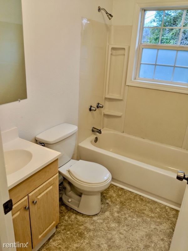 Building Photo - 2 br, 1 bath House - 73 Clingman Ave