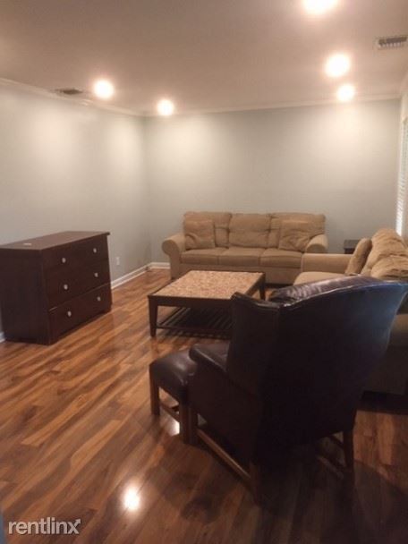 Building Photo - 2 br, 2 bath Condo - 2050 Woodlawn Drive