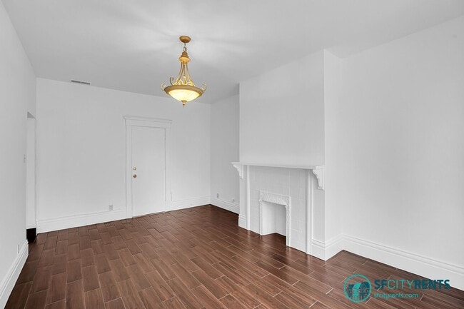 Building Photo - Haight/Ashbury: Top Floor w/ Garage Parkin...
