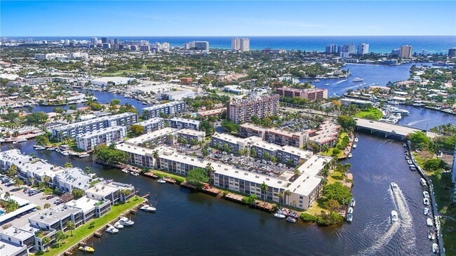 Building Photo - 777 S Federal Hwy