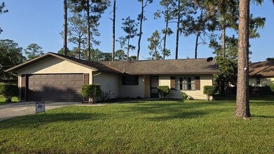 Building Photo - 24 Wellside Ln