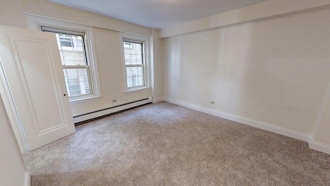 Foto del edificio - 1401 Beacon St