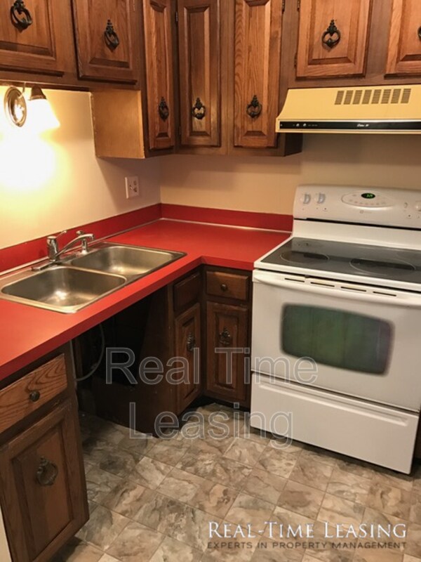 Building Photo - 13714 Heather Hills Dr