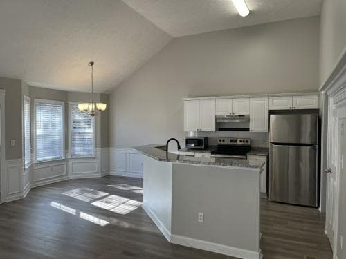 Building Photo - 6428 Paddington Way