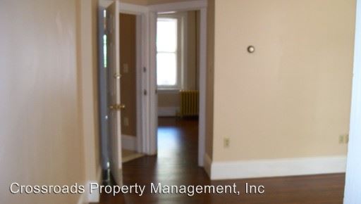 Building Photo - 32 E James St