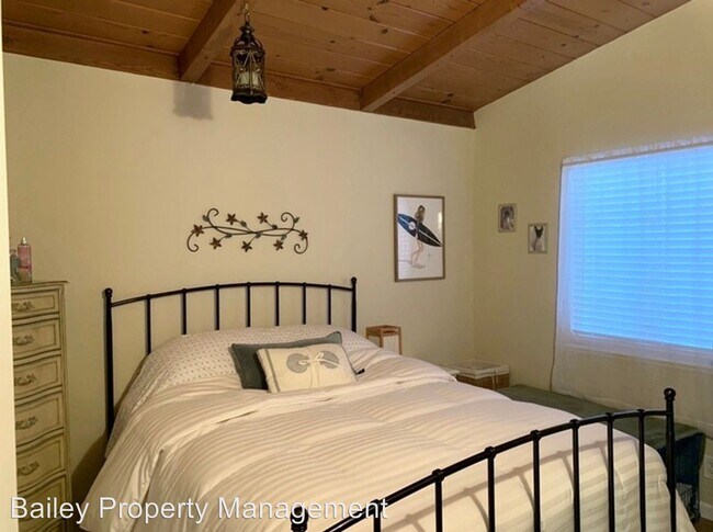 Building Photo - 2 br, 1 bath House - 209 Treasure Island Dr.