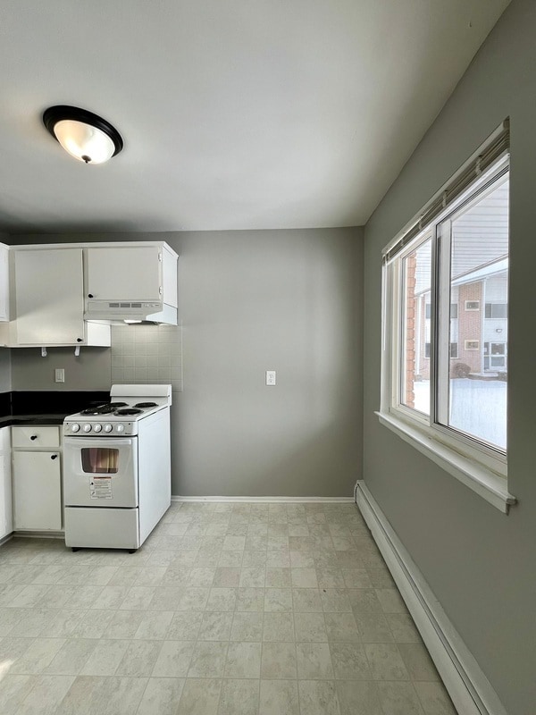 Building Photo - 620 Harrison Blvd