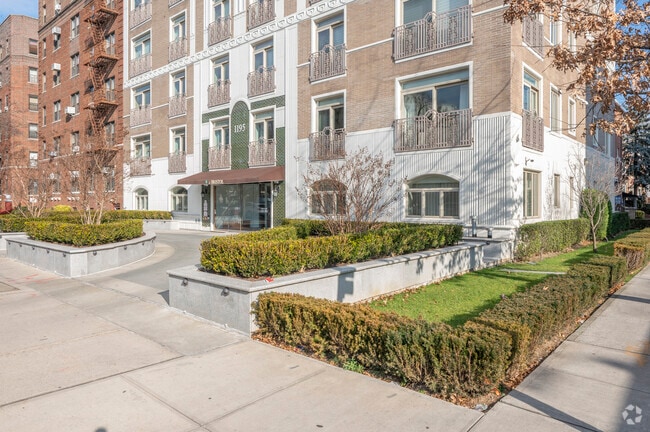 Building Photo - The Bristol Condos