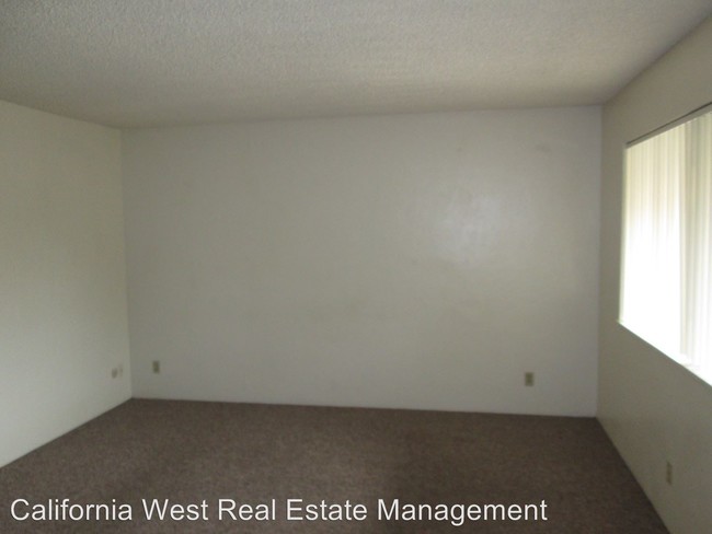Building Photo - 3 br, 2 bath Apartment - 40 CASA STREET, #1-4