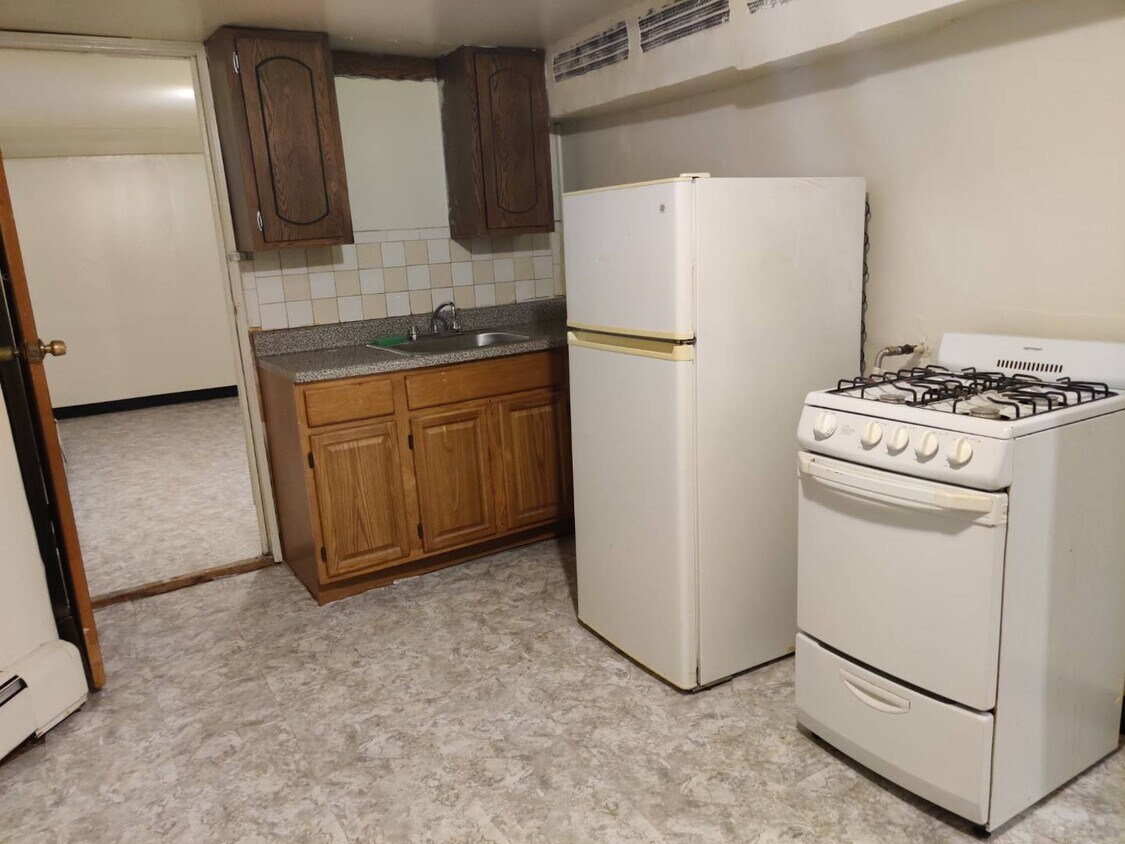 599 E 2nd St, Brooklyn, NY 11218 House Rental in Brooklyn, NY