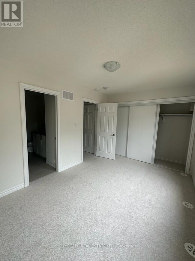 Building Photo - 2617 Magdalen Path