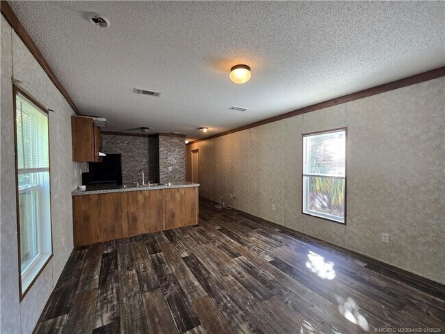 Foto del edificio - 112 NE 18th St