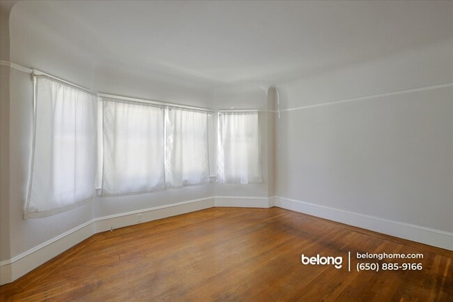 Building Photo - 422 Vernon St