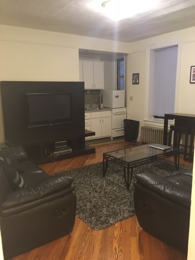 Primary Photo - 43-17 48th St