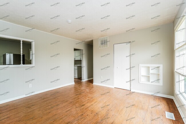 Foto del edificio - 3491 Ontario St