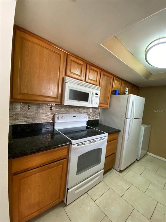 Building Photo - 2634 Lemon Tree Ln