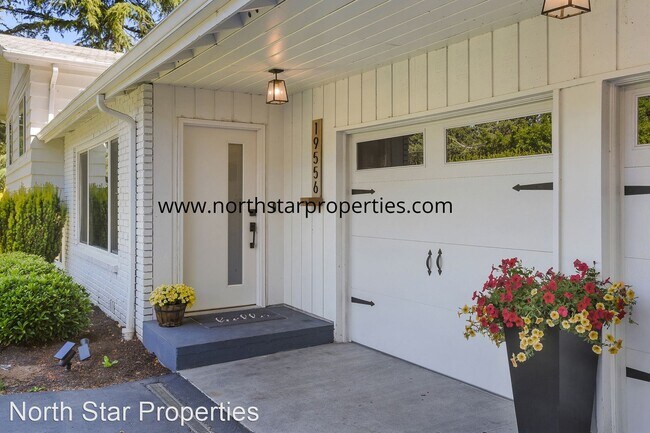 Foto del edificio - 3 br, 2 bath House - 19556 Willamette Dr