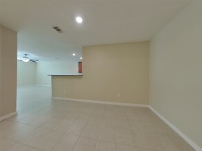 Building Photo - 821 Painted Bison Dr