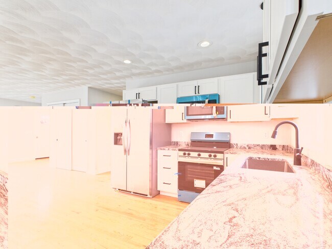 Foto del edificio - 27 Becker Ave