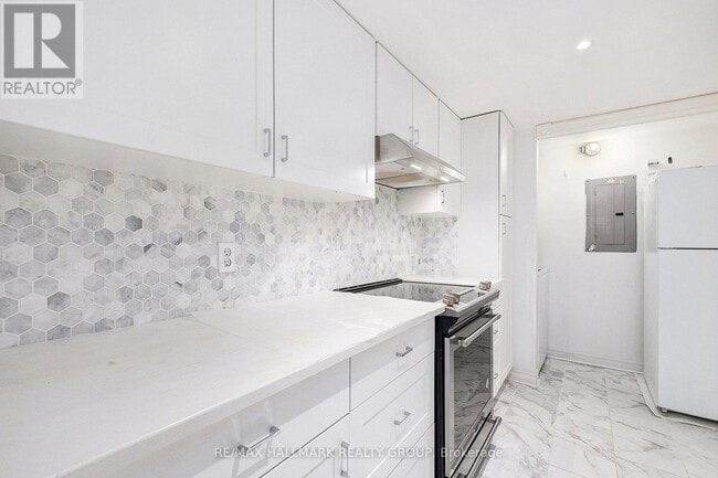 Building Photo - 1204 Shillington Ave