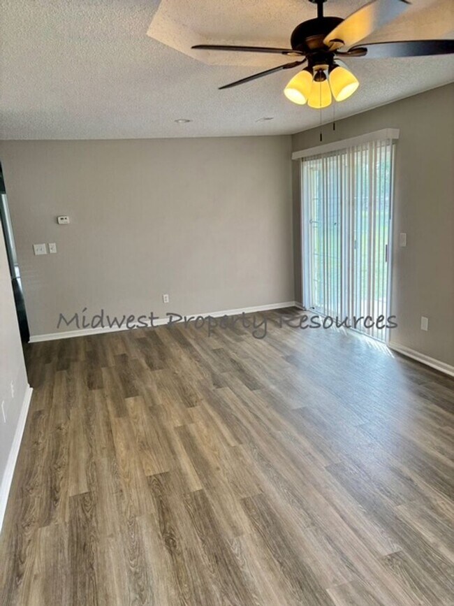 Foto del edificio - 503 NE Austin St
