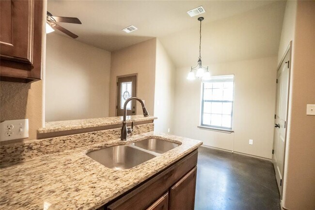 Building Photo - 663 West Tarleton-