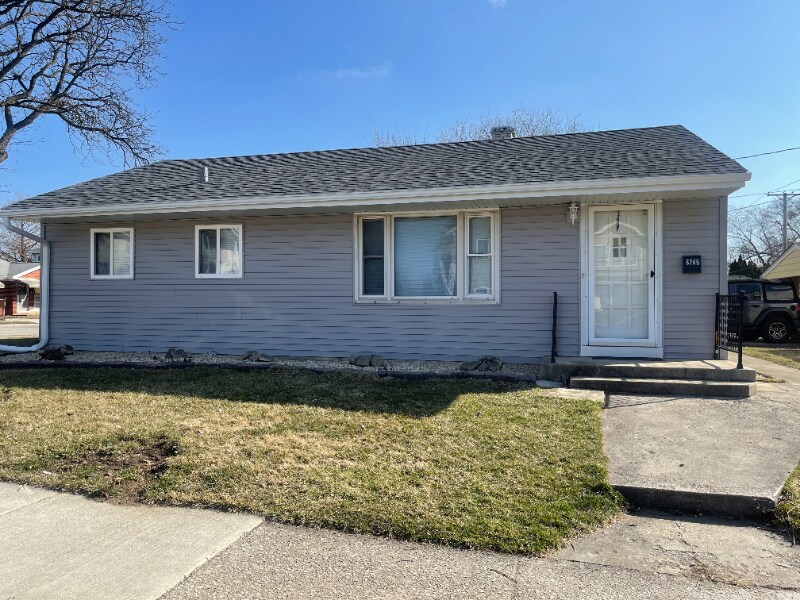 Primary Photo - 8745 45th St